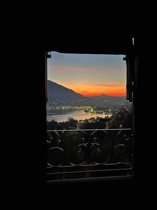 La Finestra Sul Lago Di Como Bagian luar foto